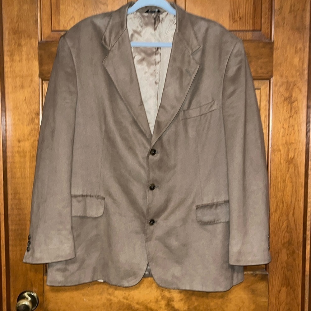 Vintage norm Thompson men’s three button sports coat suede size 46 46R